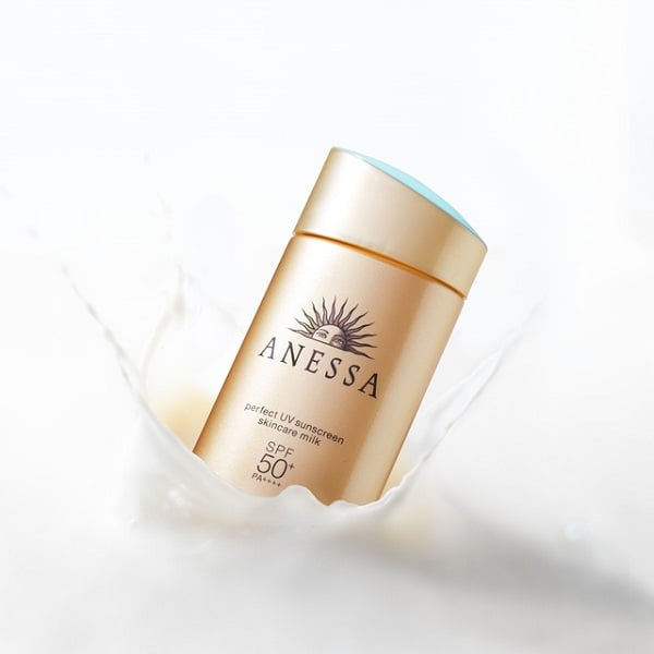 Kem chống nắng cho da dầu tốt Anessa Perfect UV Skincare Milk SPF 50+ PA++++