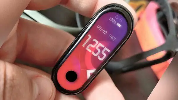 Vòng tay thông minh giá rẻ Xiaomi Mi Band 6