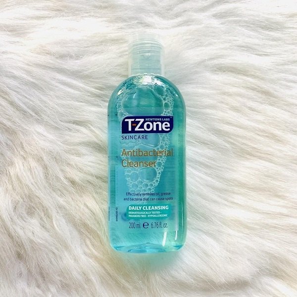 Toner cho da dầu mụn T-Zone Clear Pore Antibacterial Cleanser