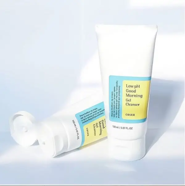 Sữa rửa mặt trị mụn tốt nhất Cosrx Low pH Good Morning Gel