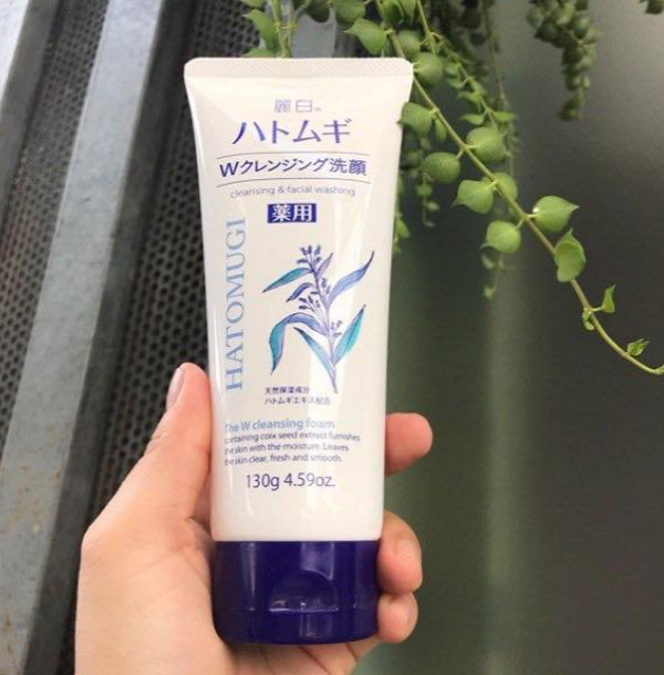Sữa rửa mặt Hatomugi Moisturizing & Facial Washing