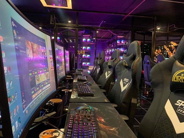 IRIS Gaming Lounge