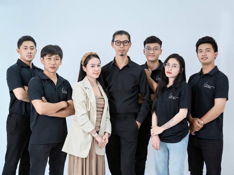 Đồng phục văn phòng giúp xây dựng hình ảnh chuyên nghiệp và đồng bộ cho doanh nghiệp Đồng phục văn phòng giúp xây dựng hình ảnh chuyên nghiệp và đồng bộ cho doanh nghiệp